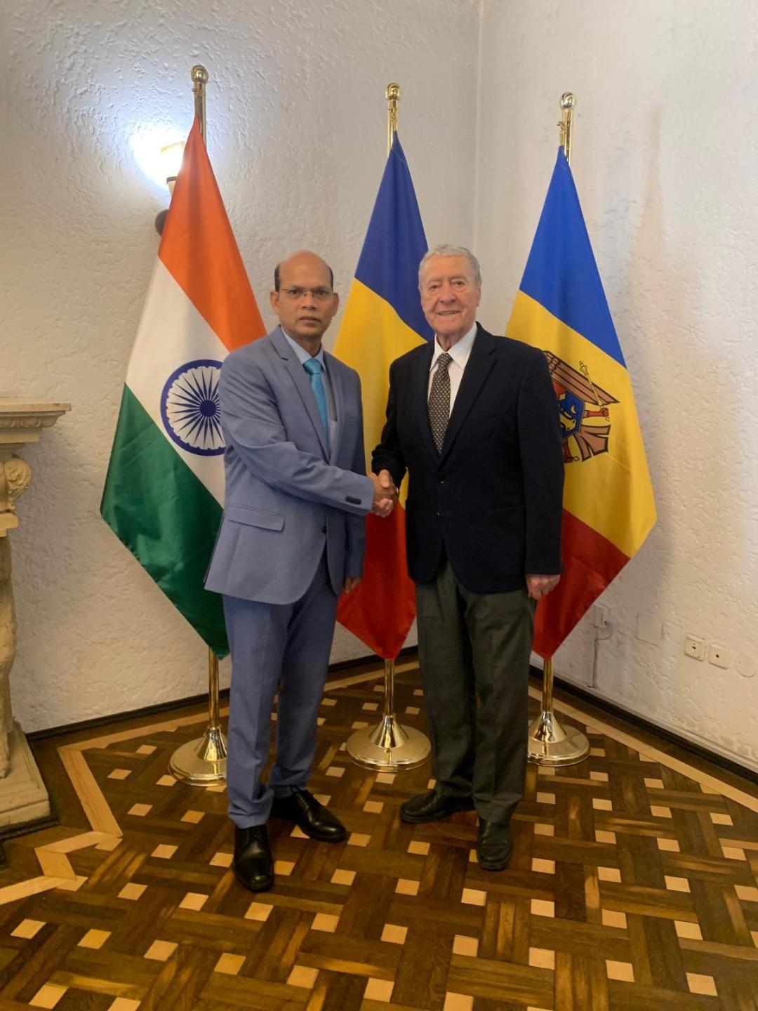 IRSEA’s President and Founder,  Ambassador (p) Gheorghe Săvuică, Meets H.E. Dr. Manoj Kumar Mohapatra, Ambassador Extraordinary and Plenipotentiary of the Republic of India to Romania