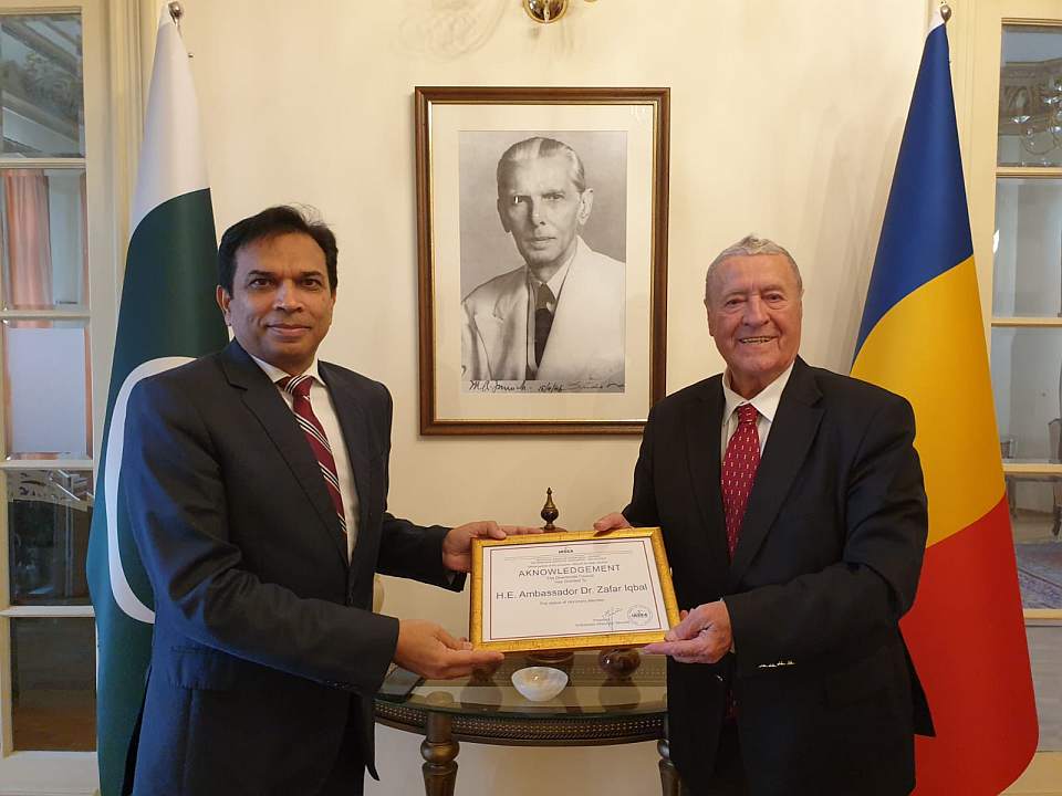 Ambassador (p) Savuica Awards IRSEA Honorary Membership to Ambassador of Pakistan to Romania, Dr. Zafar Iqbal